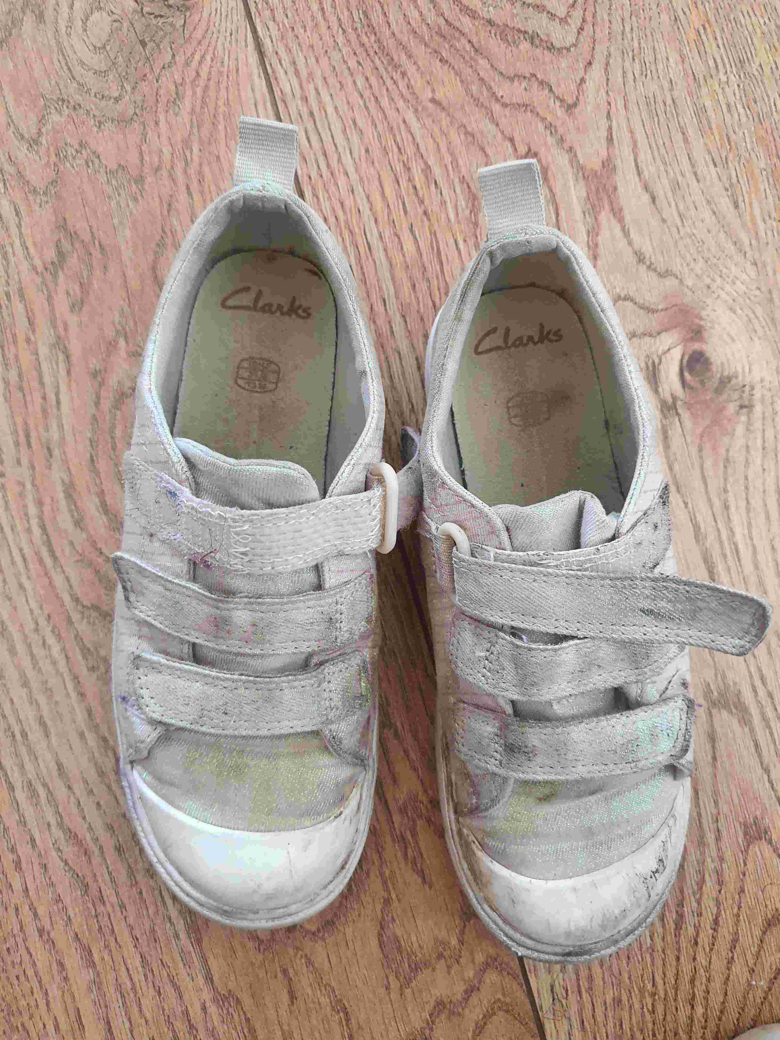 12.5 (f) clarks pumps