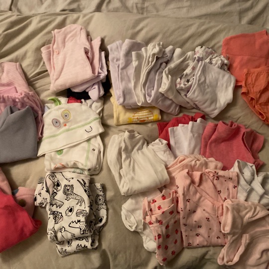 Baby girl clothes (newborn - 3 months)