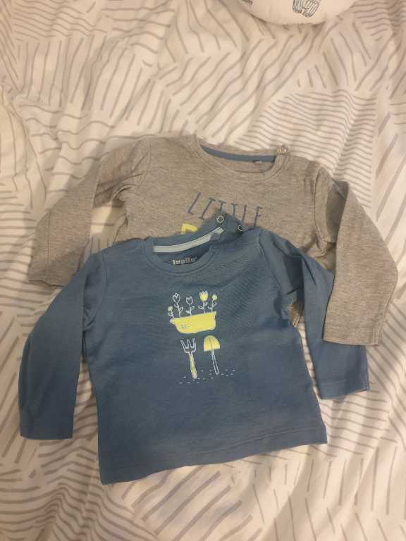 Baby tops 2-6 months