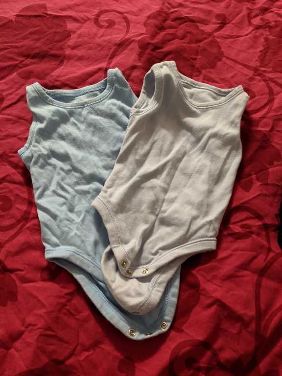 Baby vests 9-12 months