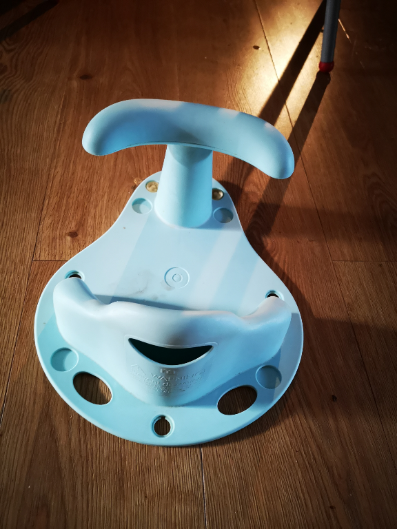 Bath seat.