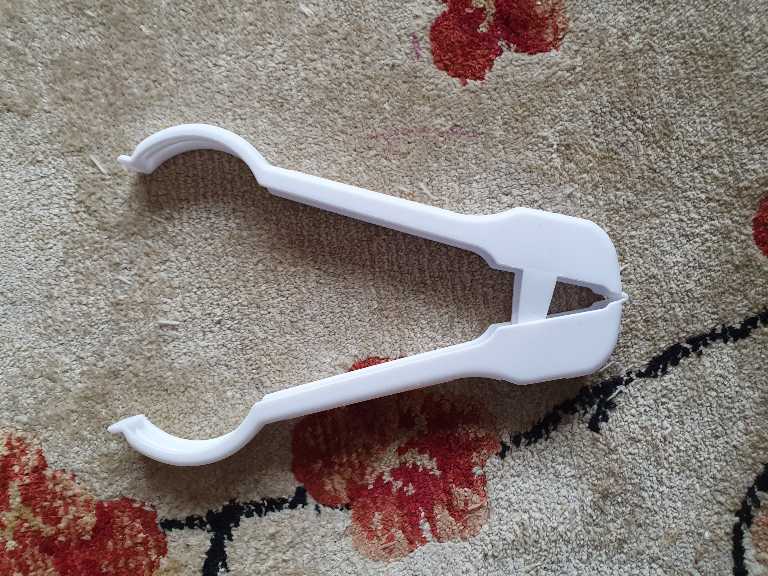 Bottle tongs