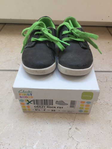 Boys shoes size 5.5f