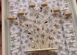 Candle holder