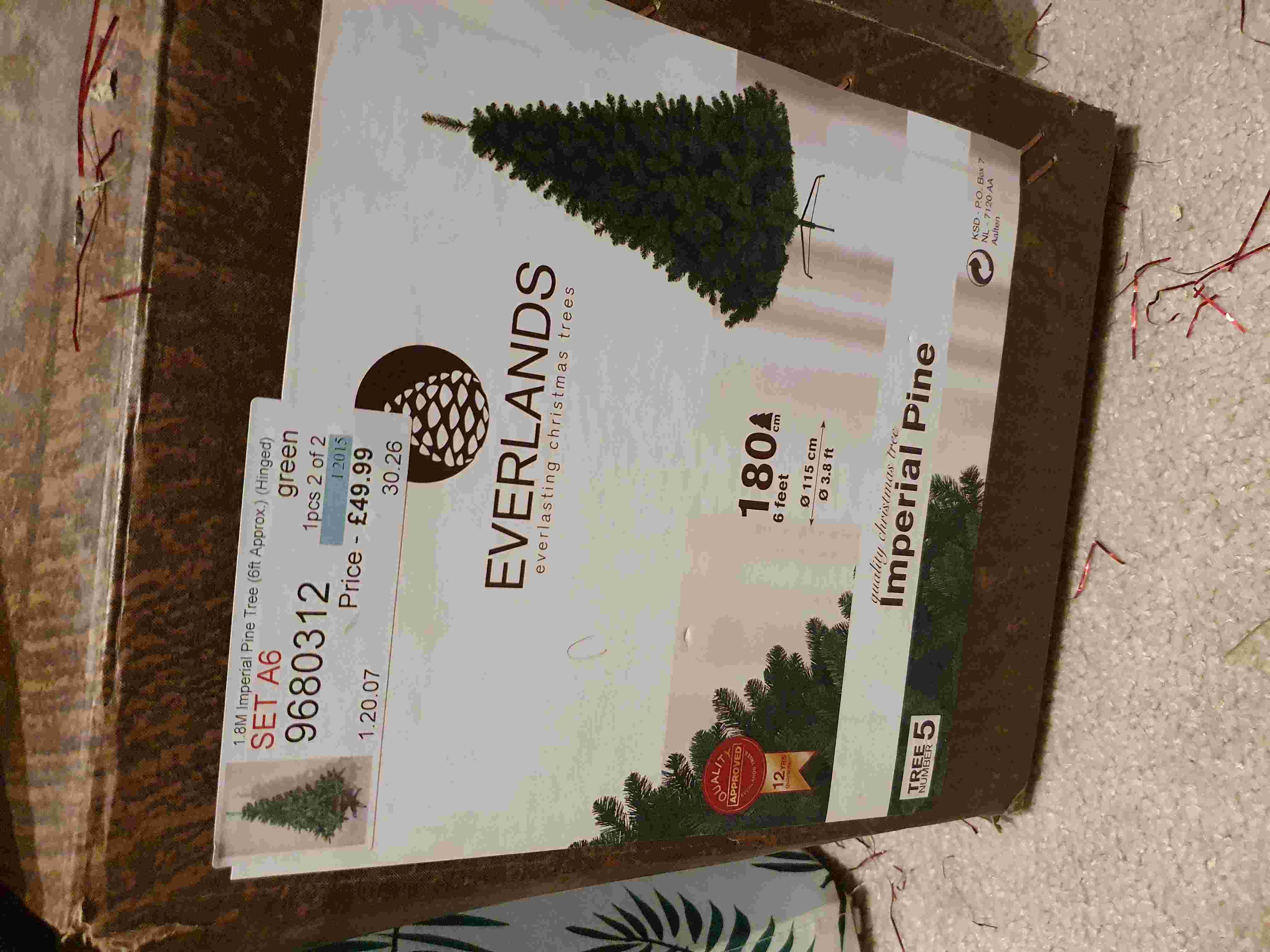Christmas tree (artificial, 6ft)