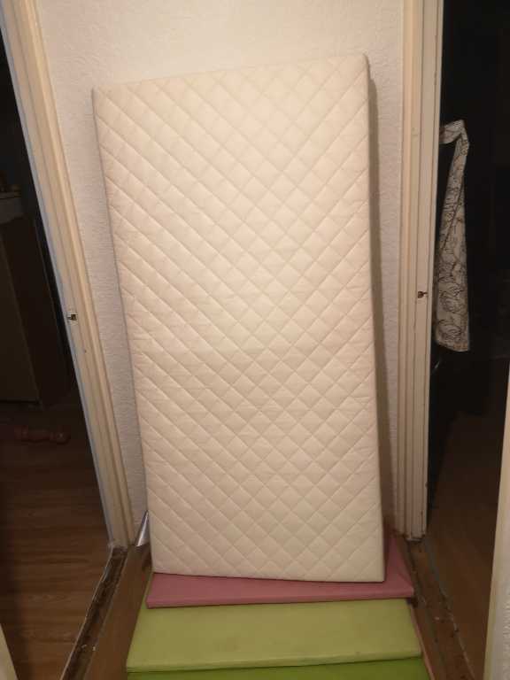 Cot bed mattress, only used a few times