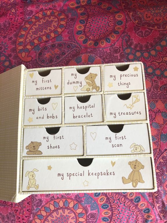 Keepsake box