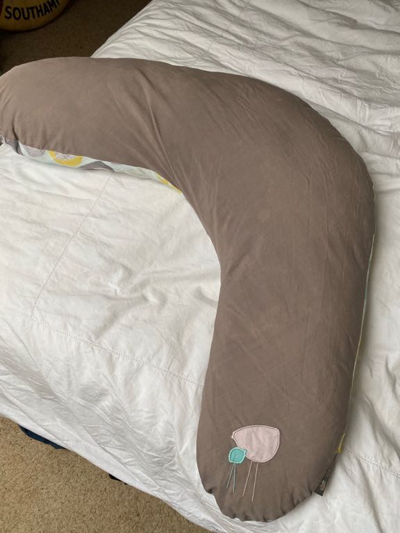 Maternity/ feeding pillow