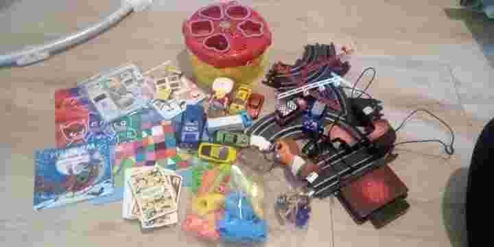 Mix of toys