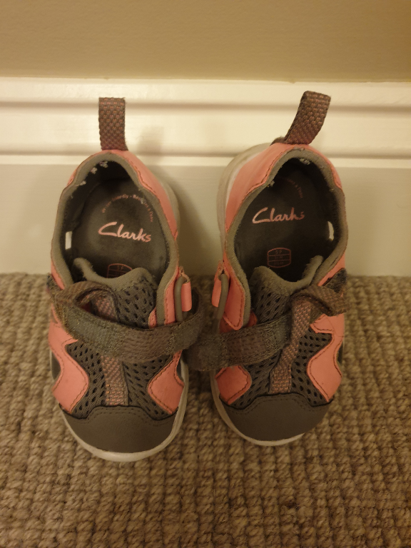 Pink shoes (Clarks) size 5F 21