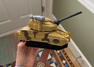 Plastic tank