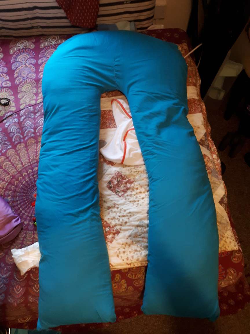 pregnancy pillow