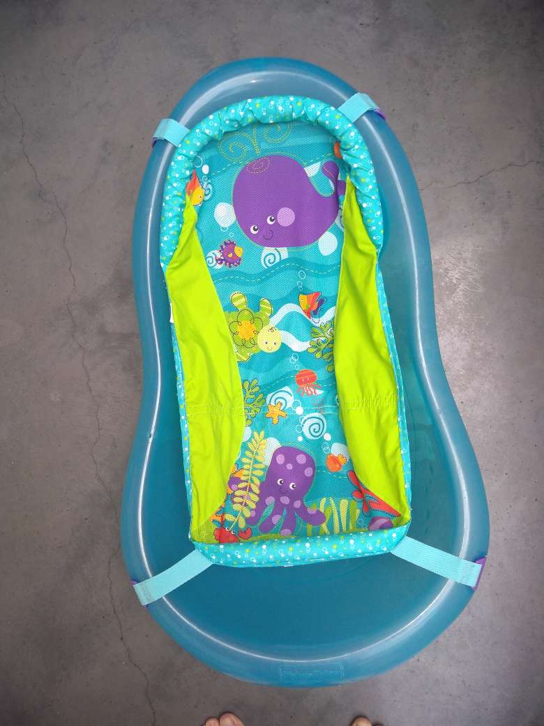 Safe bath for baby