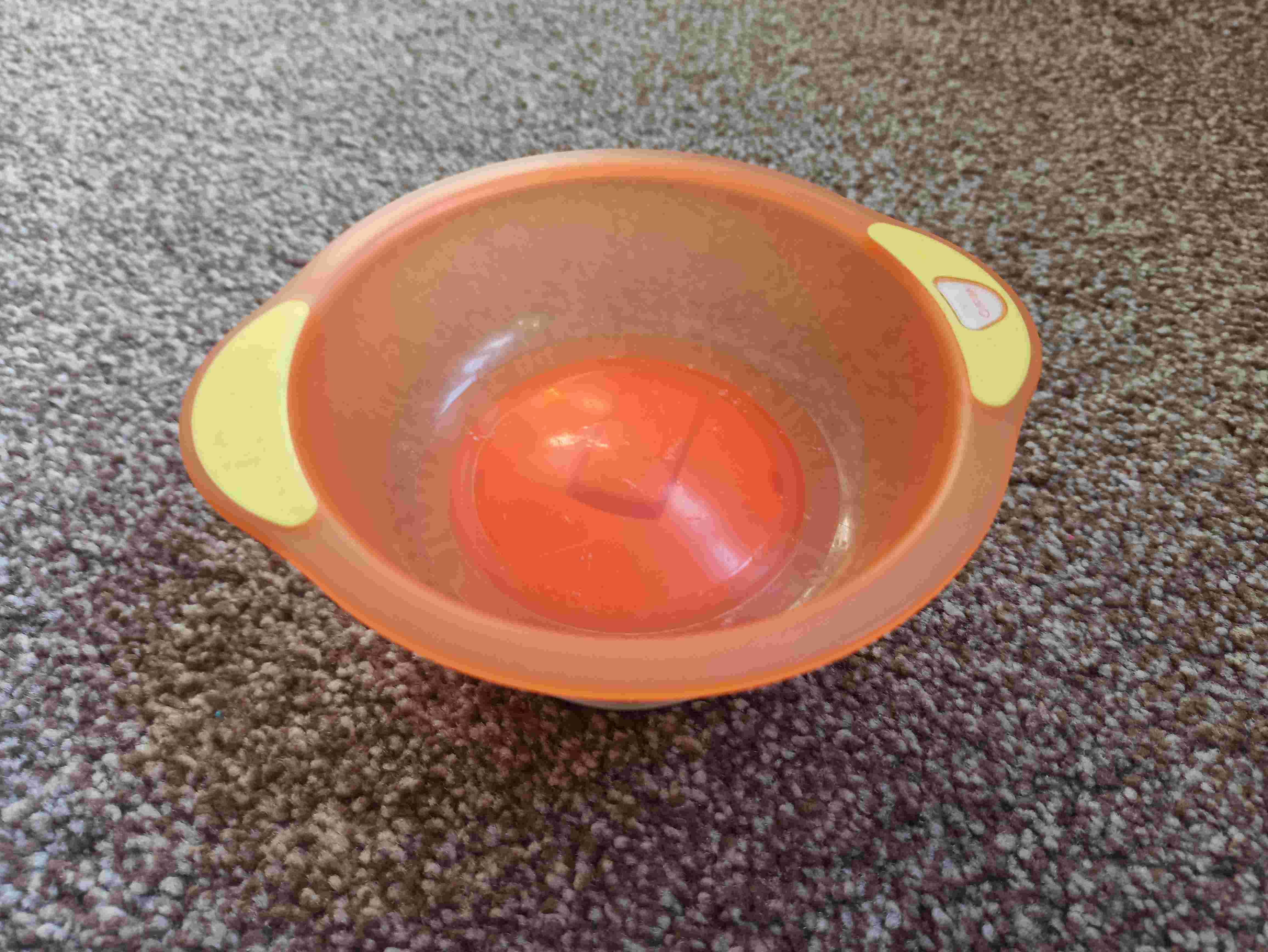 Suction cup bowl. Vital baby.