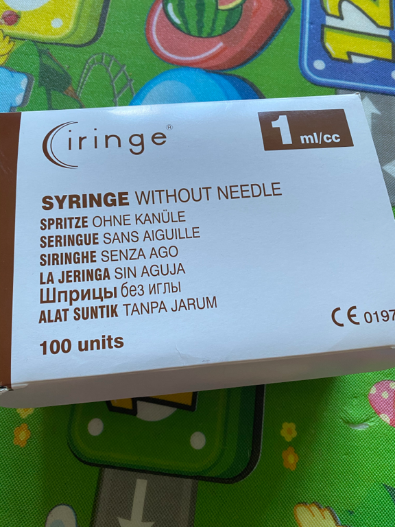 Syringe without needles