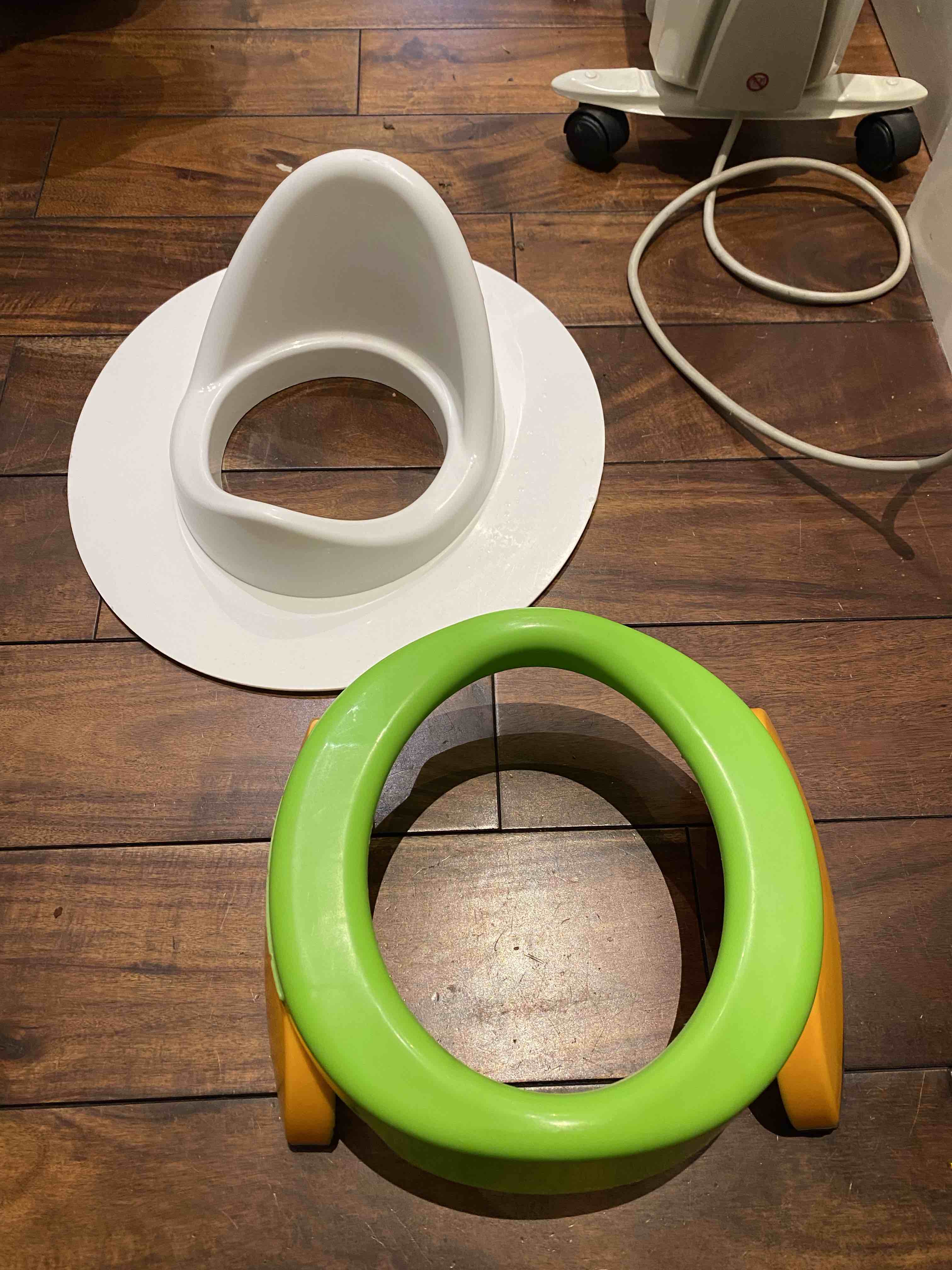 Toddler seat and travel potty