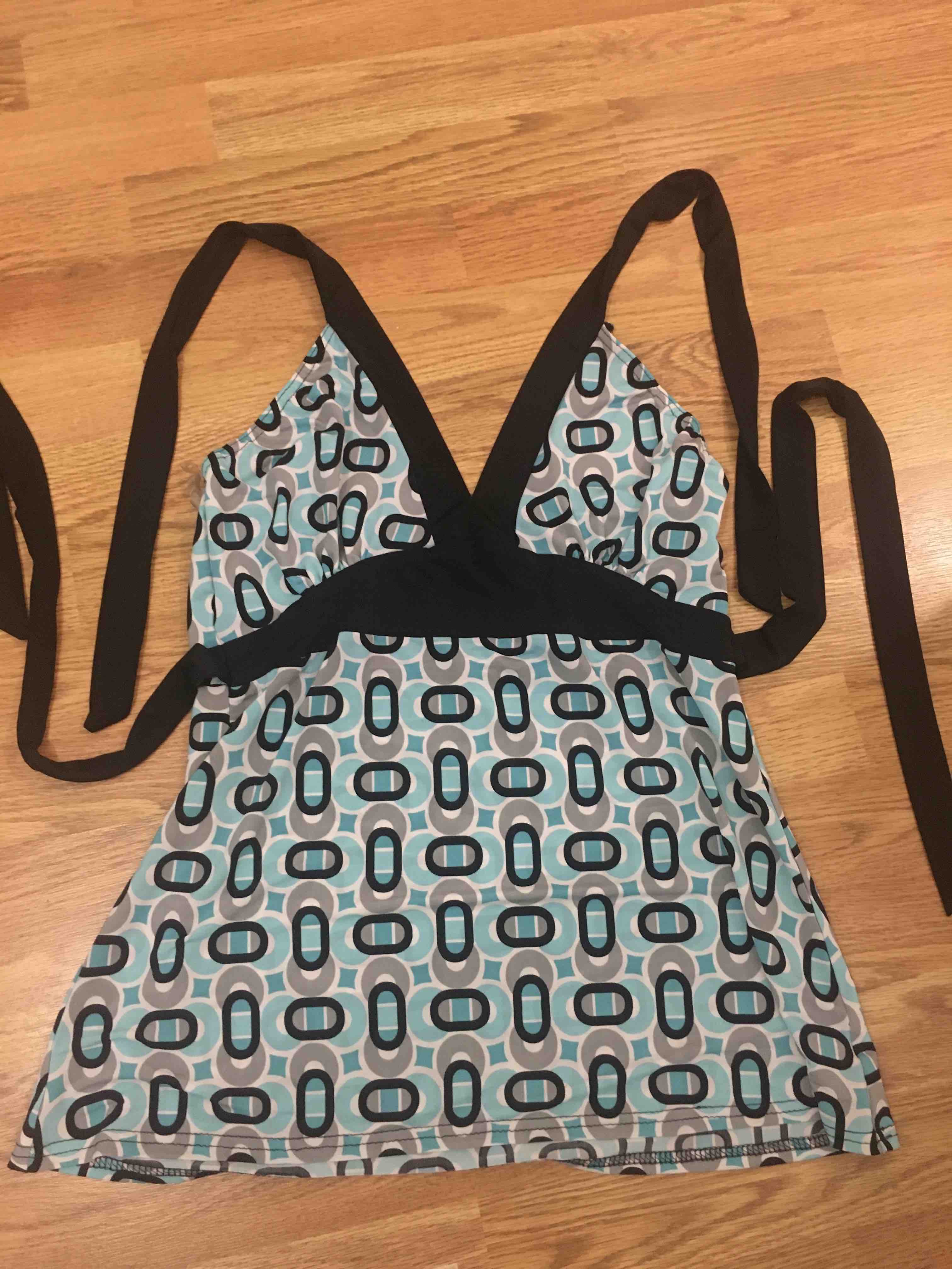 Womens top size 10